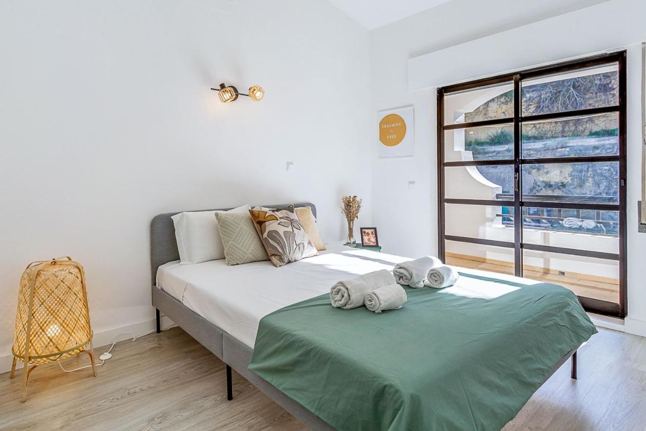 Sunny Duplex W/ Pool & Balcony By Lovelystay 卡武埃鲁 外观 照片